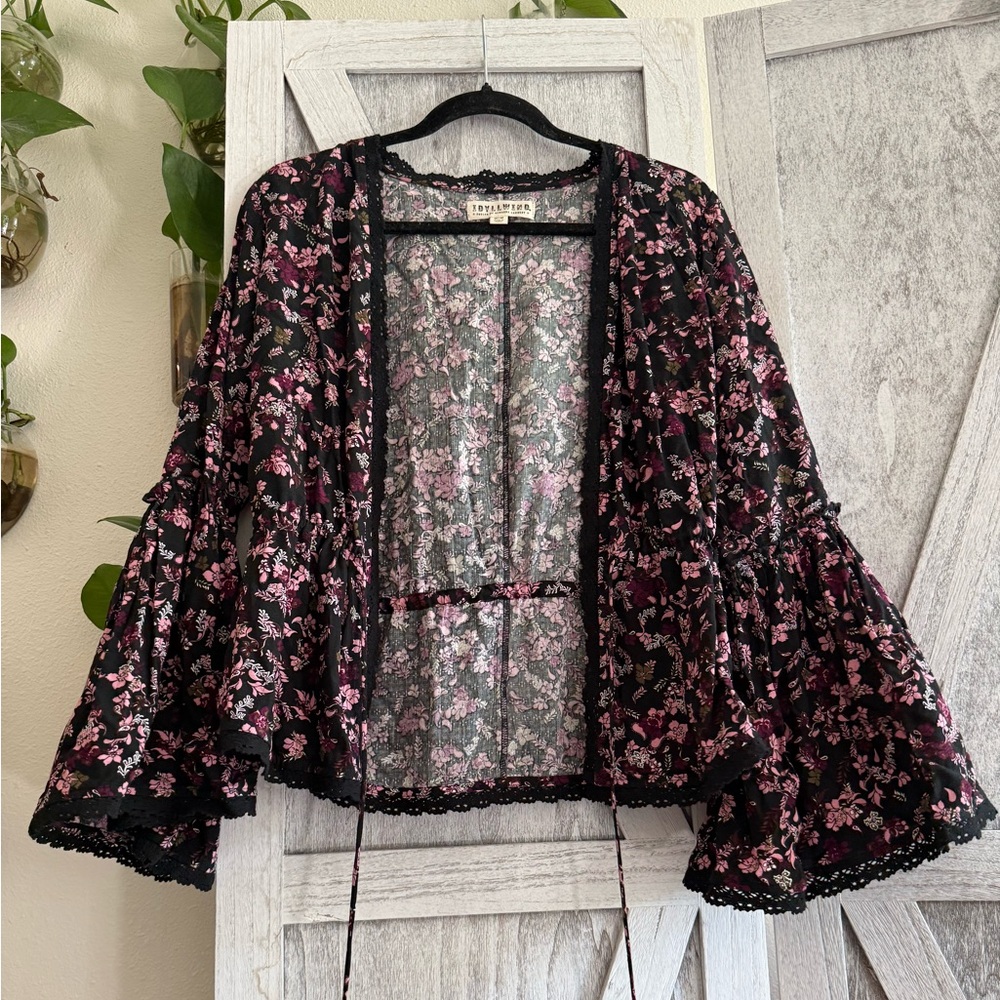 NWOT *Idyllwind Black and Pink Floral Blouse/cardigan Top Layer - Picture 14 of 16